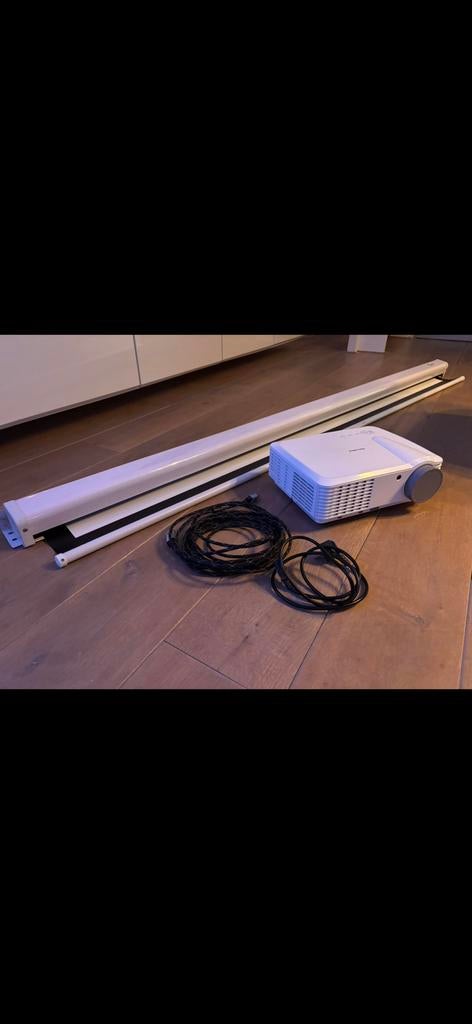 Salora beamer + optoma scherm, Ophalen, Zo goed als nieuw, LED