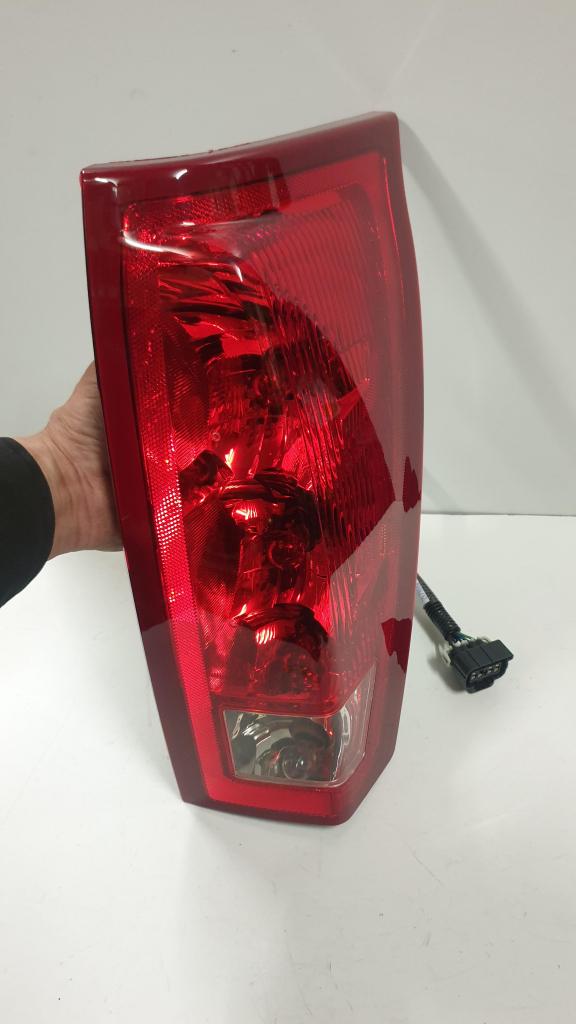 Cadillac Escalade EXT achterlicht 2002-2006, Auto-onderdelen, Verlichting, Info@gm.com, Chevrolet, Nieuw, Ophalen of Verzenden