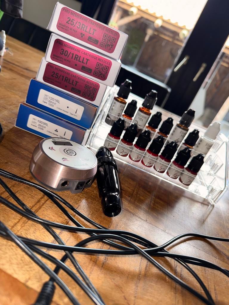 Permanente make-up benodigdheden, Sieraden, Tassen en Uiterlijk, Uiterlijk | Cosmetica en Make-up, Zo goed als nieuw, Toebehoren