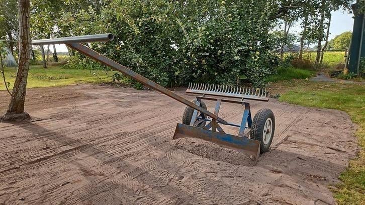 Te huur: egalisatiebalk schuif kilverbak grondschaaf hark, Tuin en Terras, Ophalen, Gebruikt, Overige soorten, Merkloos