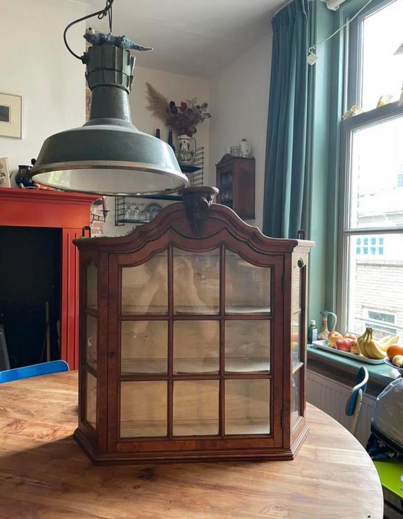 Antiek vitrinekastje, voor het mooie porselein, Antiek en Kunst, Antiek | Meubels | Kasten, Ophalen