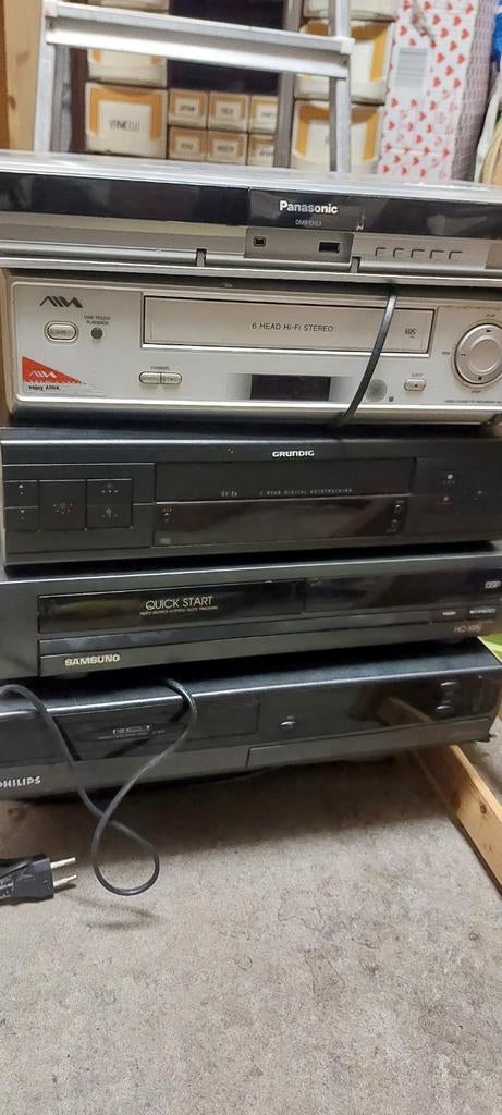 6x videorecorders met videobanden, Ophalen, Niet werkend, VHS-speler of -recorder