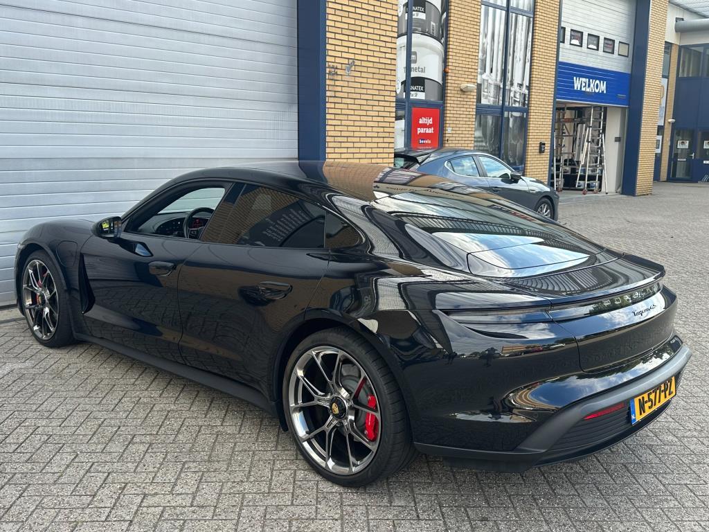 Porsche Taycan 4S 79 kWh, zeer luxe, 1e eigenaar, onderhouds, Gebruikt, Zwart, 71 kWh, 4 stoelen