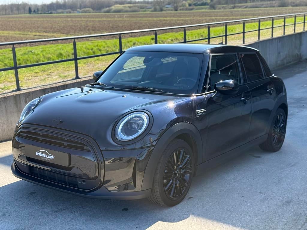Mini Cooper Camden Plus F55 136pk Aut 2023 Blauw, 136 pk, Blauw, Bedrijf, USB