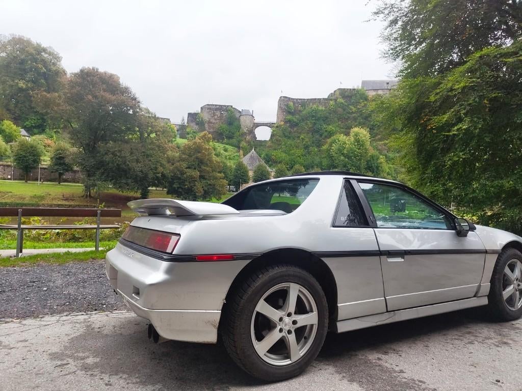 Pontiac Fiero GT - 1985 Grijs, Auto's, Pontiac, Particulier, Overige modellen, Airconditioning, Centrale vergrendeling, Cruise Control