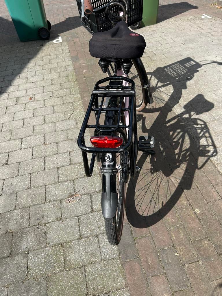 Gazelle fiets - Roze damesfiets met mand en bagagedrager, Fietsen en Brommers, Fietsen | Dames | Damesfietsen, 47 tot 50 cm, Ophalen of Verzenden