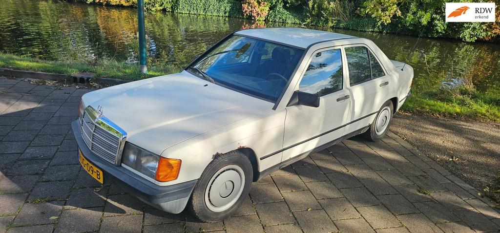 Mercedes-Benz 190-serie 2.0 voll wegenbelastingvrij, Achterwielaandrijving, Gebruikt, 4 cilinders, Wit