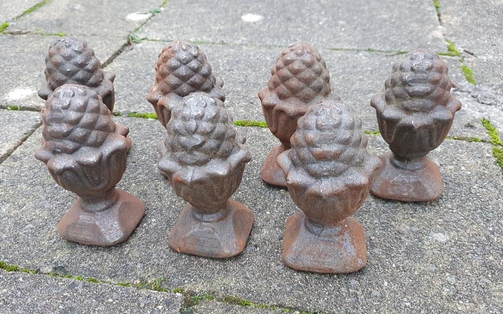 Set van 17 gietijzeren ornamenten - dennenappels, Ophalen of Verzenden