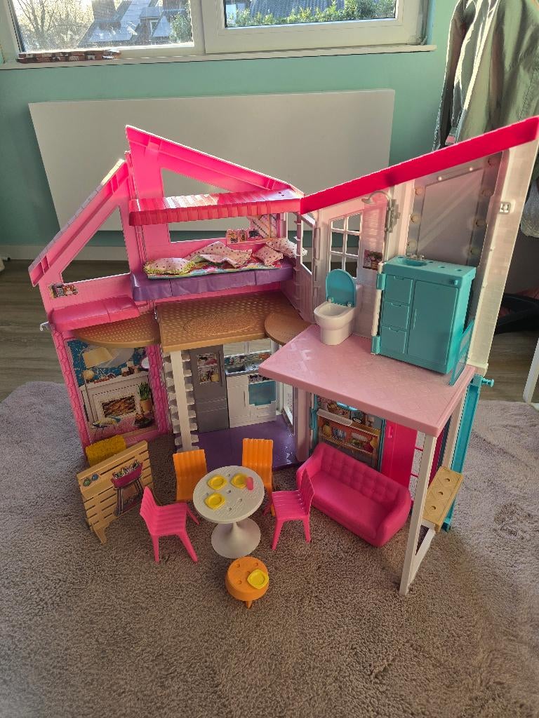 Barbiehuis Malibu Villa, Ophalen of Verzenden, Zo goed als nieuw, Poppenhuis