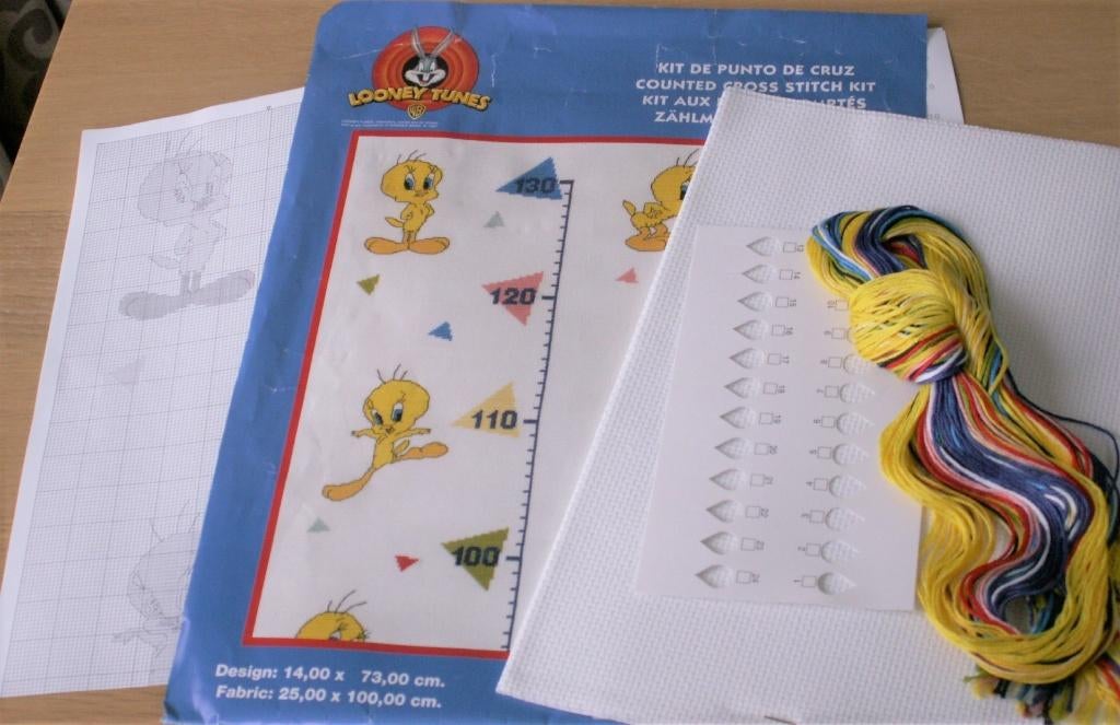Compleet borduurpakket groeimeter Looney Tunes, Ophalen of Verzenden, Nieuw, Patroon
