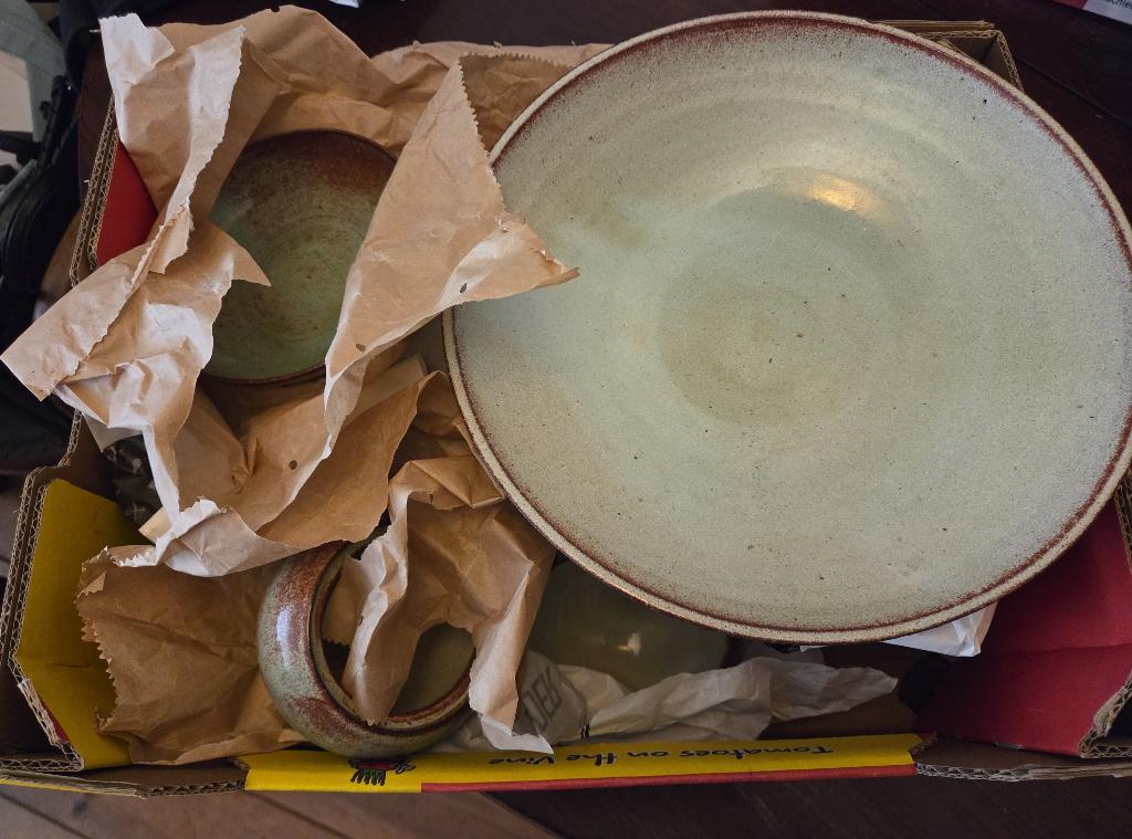 Doos serviesgoed aardewerk Zaalberg, ca 1930-1950, Ophalen