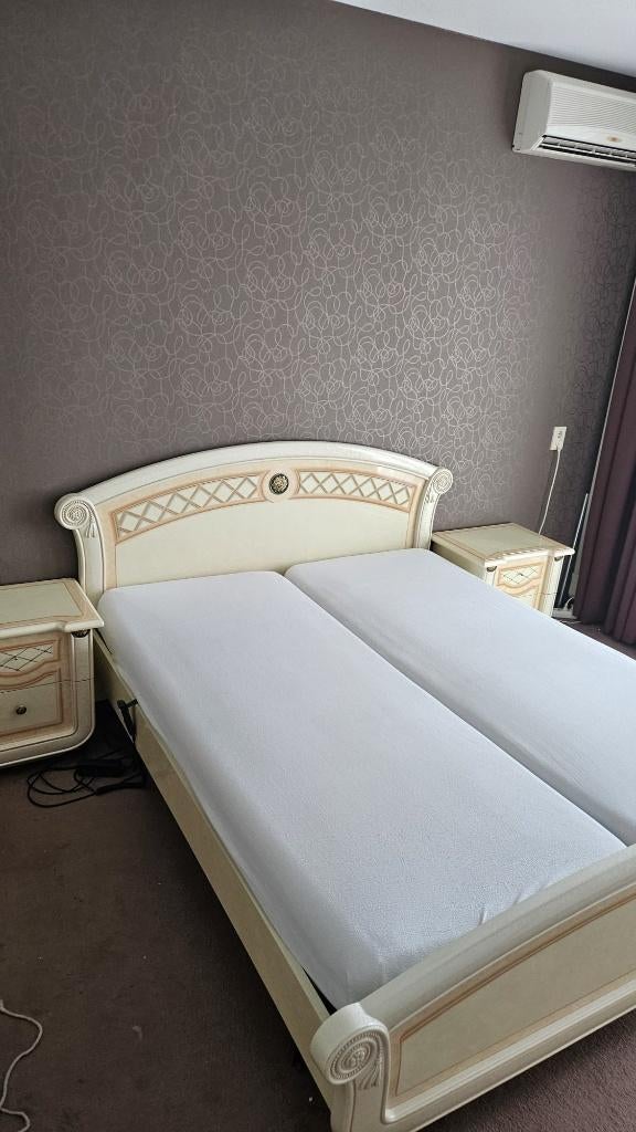Slaapkamer meubel - bed, nachtkastjes en kaptafel, Ophalen, Tweepersoons, Boudoir - prinses - vintage, 160 cm