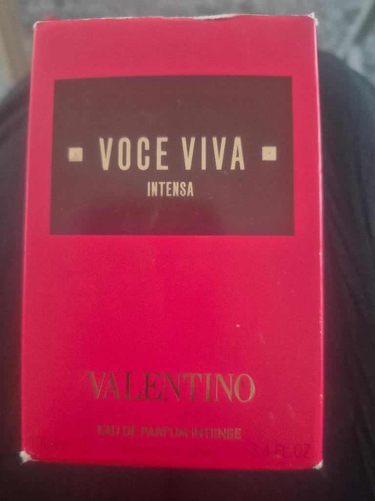 Valentino Voce Viva Eau de Parfum 100 ml bijna vol-origineel, Ophalen of Verzenden, Zo goed als nieuw