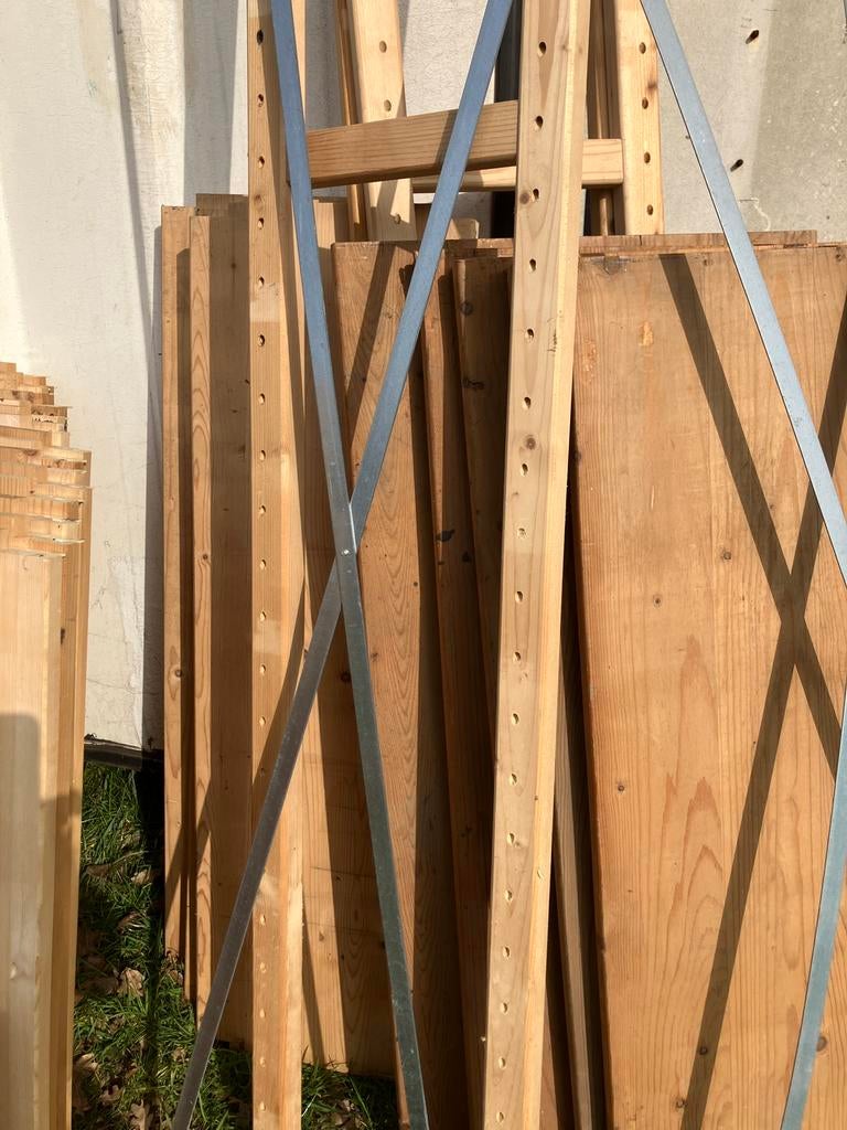 Lundia stellingmateriaal LET OP DE BEVESTIGING., Ophalen, Gebruikt