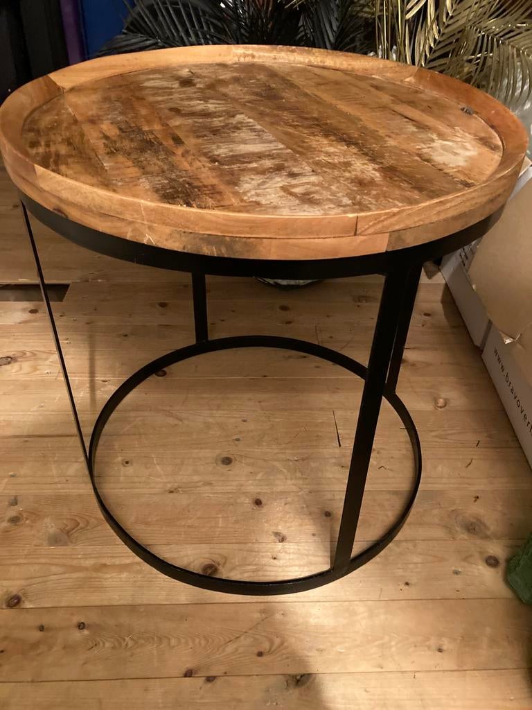 Bijzettafel mangohout met zwart metaal, Minder dan 55 cm, Rond, Zo goed als nieuw, Ophalen