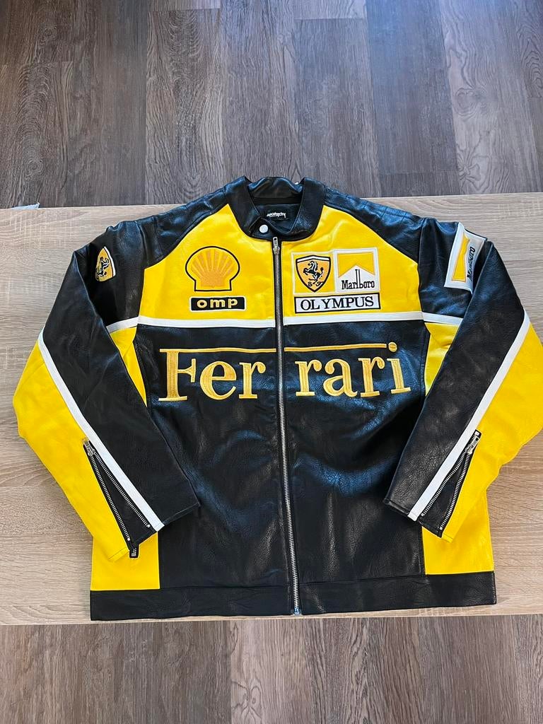 Ferrari x Marlboro Racing jas (maat M) – leder look yellow, Ophalen of Verzenden, Zo goed als nieuw, Maat 48/50 (M), Geel