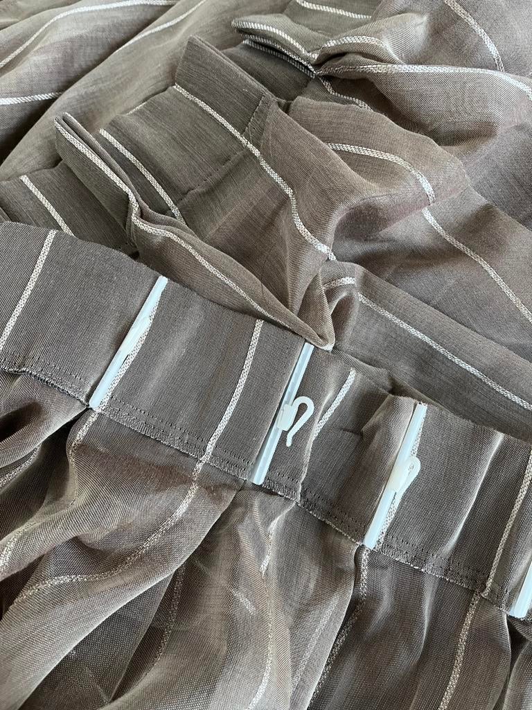 Mooie vitrage linnenlook met dubbele plooi en loodveter, Bruin, 200 cm of meer, 150 tot 200 cm, Ophalen of Verzenden