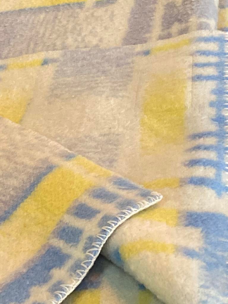 Mooie Wollen Deken ️, Ophalen of Verzenden, Zo goed als nieuw