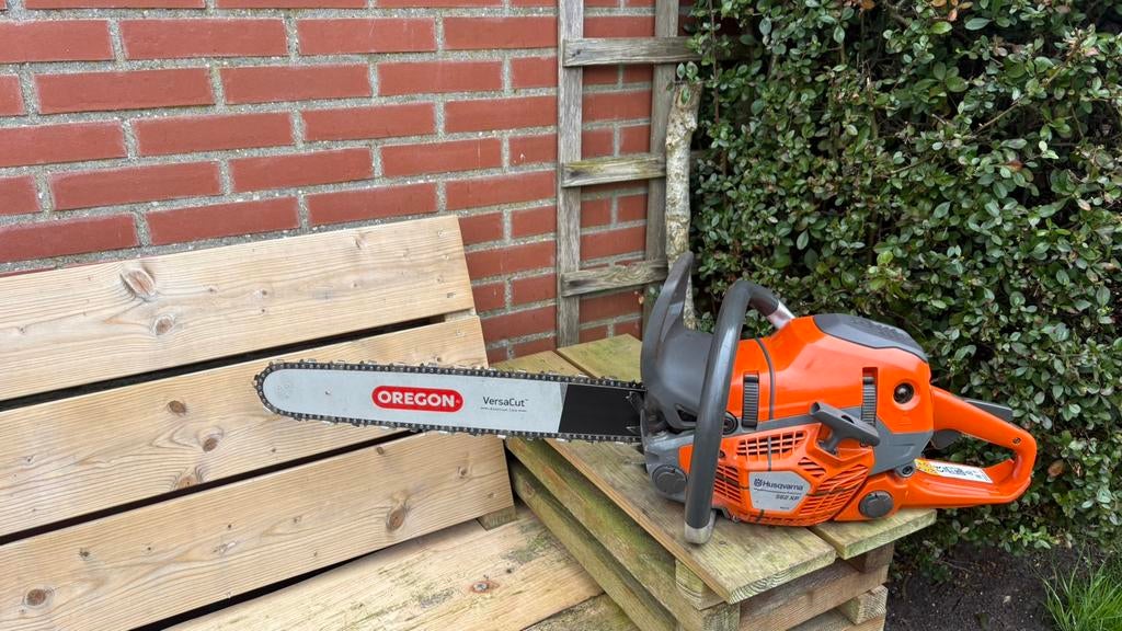 2023: Husqvarna 562 XP mk2 kettingzaag 60cc/4,8pk een beul, Ophalen of Verzenden, Zo goed als nieuw