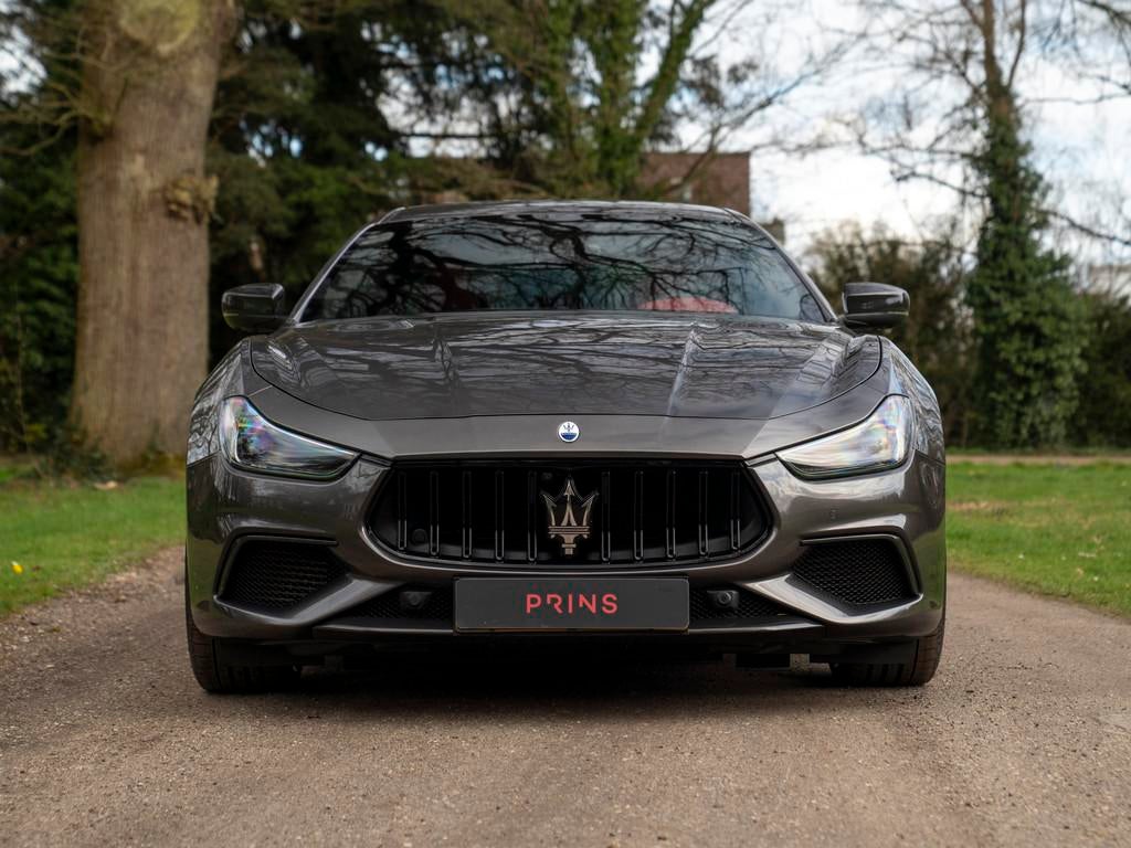 Maserati Ghibli Trofeo 3.8 V8 580pk | Atelier int. | 1e eige, Automaat, Gebruikt, Met garantie (alle), Leder