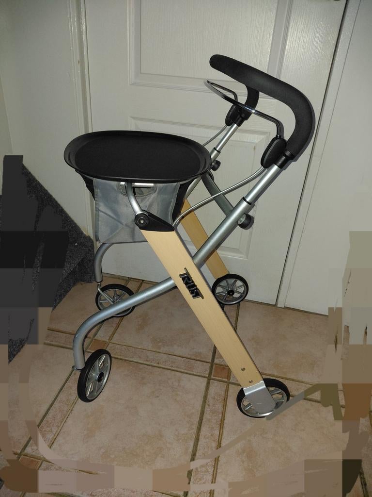 TRUST CARE INDOOR BINNEN ROLLATOR, Ophalen, Opvouwbaar, Gebruikt