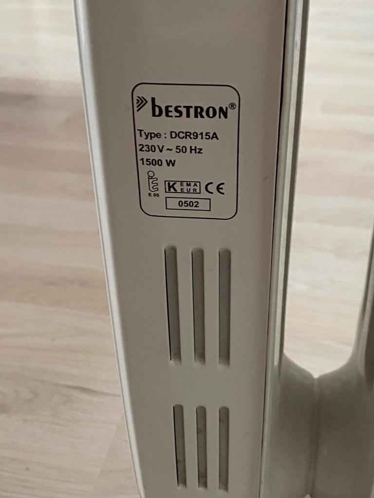 Bestron radiator DCR915A, Doe-het-zelf en Verbouw, Verwarming en Radiatoren, 30 tot 80 cm, Gebruikt, Radiator, Ophalen of Verzenden