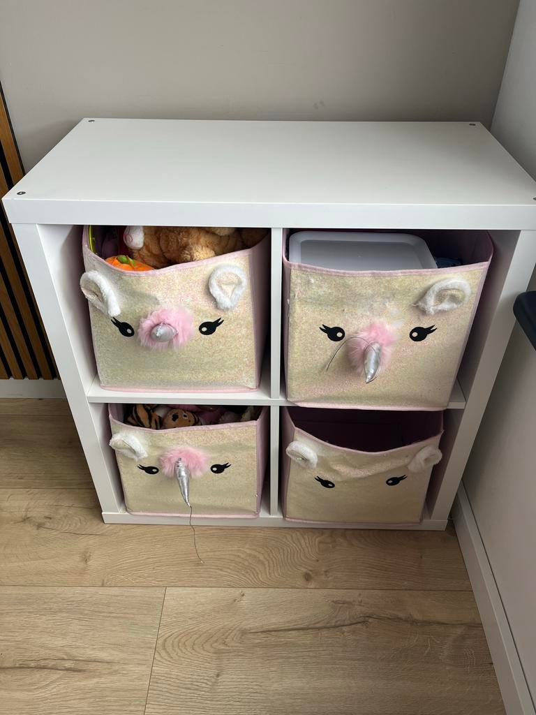 Witte vakkenkast met 4 eenhoorn opbergmanden, Ophalen, Gebruikt