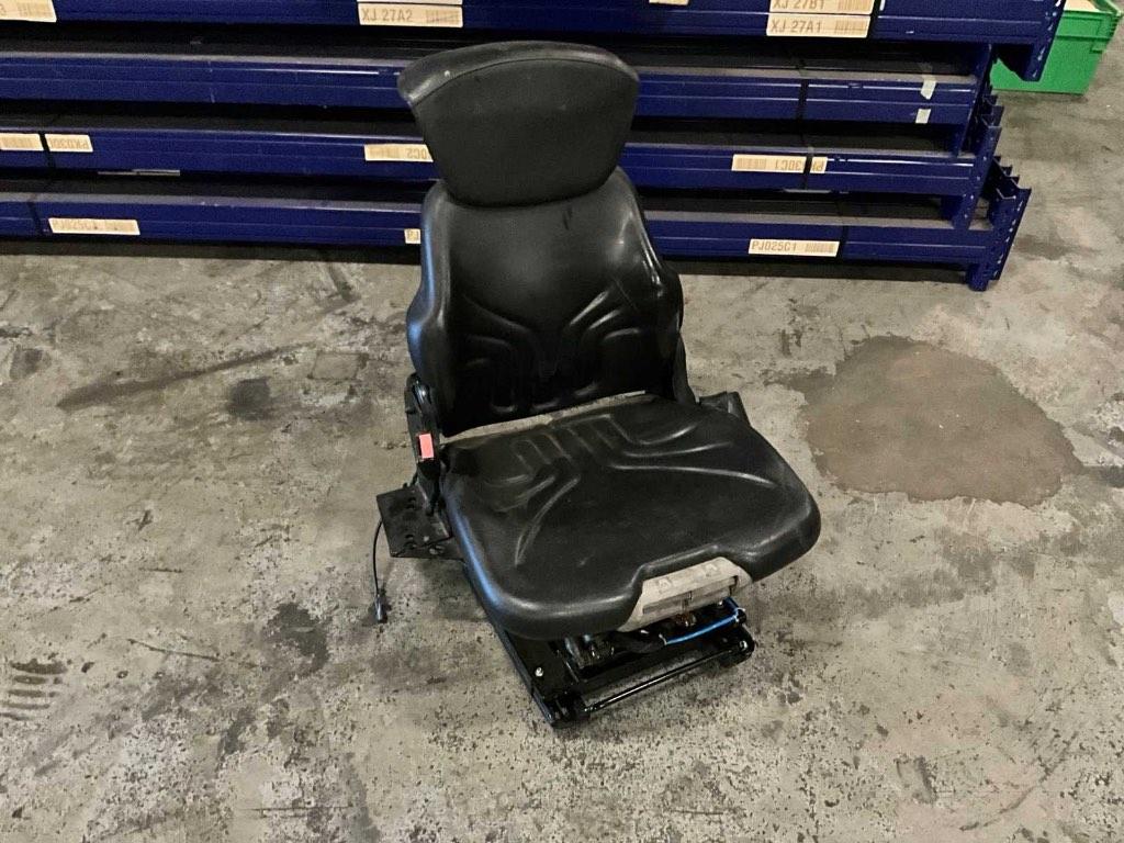 Grammer mechanisch geveerde stoel, Ophalen, Gebruikt