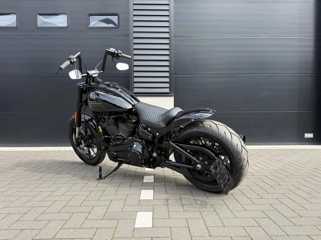 Harley-Davidson Chopper 117 FXLRST Low Rider S € 21.950,00, Chopper, Bedrijf, Meer dan 35 kW, 1923 cc