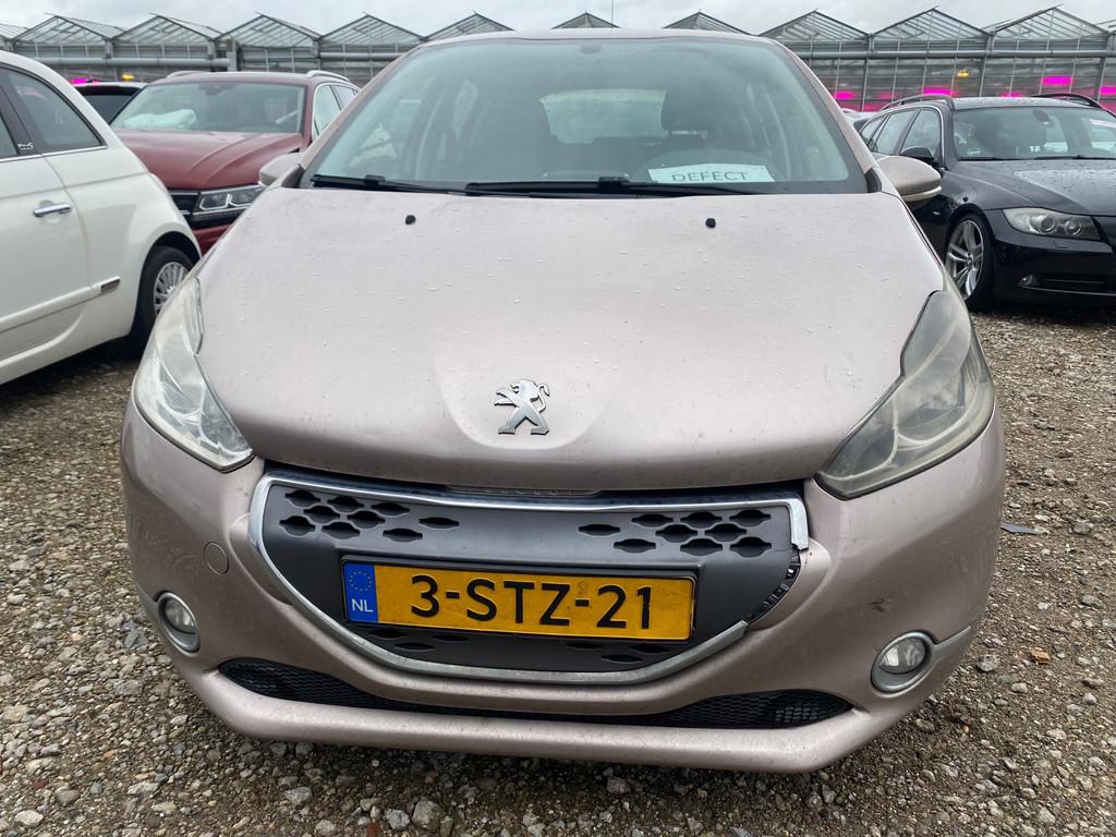 Peugeot 208 | 2013 | 1.4 e-HDi Active | Export en Handel | M, Auto's, Peugeot, Euro 5, 1398 cc, 4 cilinders, 96 €/maand