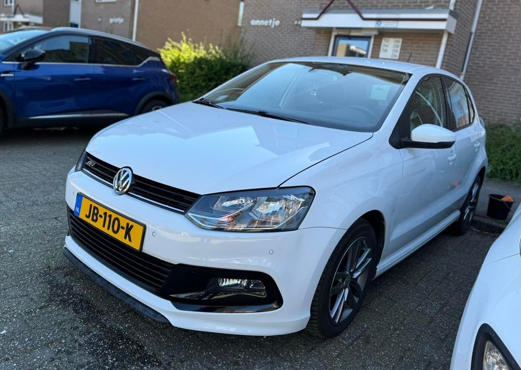 Volkswagen Polo 1.2 R Line | benzine, Auto's, Volkswagen, Particulier, Polo, ABS, Airconditioning, Alarm, Android Auto, Apple Carplay