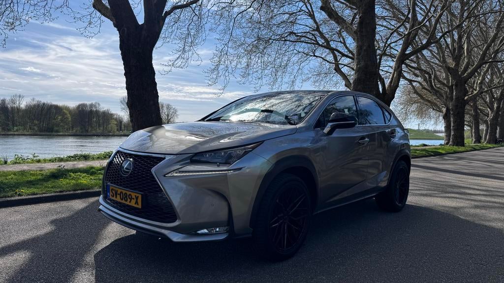 Lexus NX 300h|AWD|F Sport|TREKHAAK, Auto's, Lexus, Automaat, 1760 kg, Leder, 155 pk