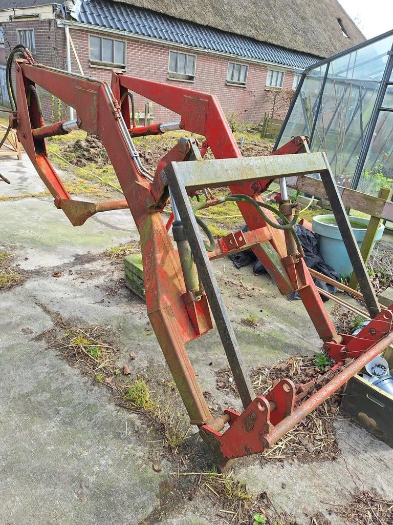 Voorlader Inter 644 en weidebloter, Ophalen of Verzenden