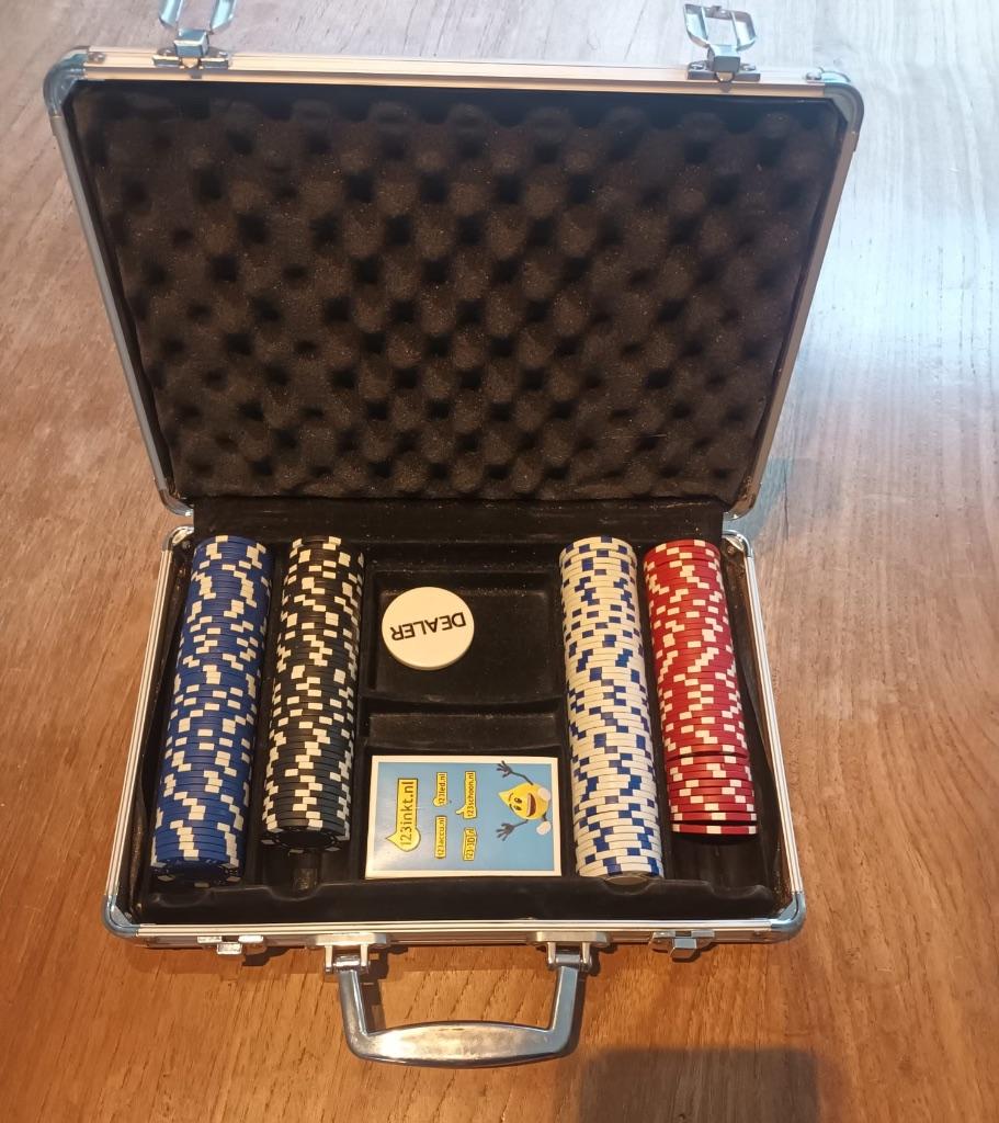Pokerset, Vijf spelers of meer, Ophalen of Verzenden, Zo goed als nieuw, Geen