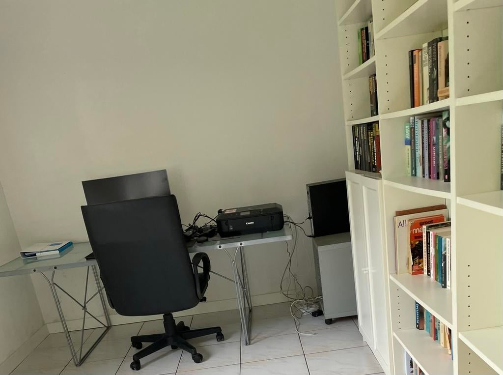 MOMENT Eettafel, Ophalen of Verzenden, Zo goed als nieuw