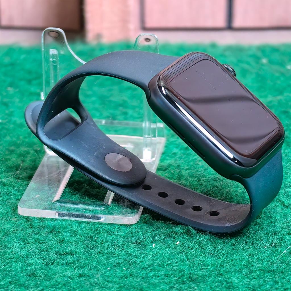 Apple Watch SE 2 | 44 MM | GPS, Apple, Zo goed als nieuw, Support@apple.com, One Apple Park Way
Cupertino, CA 95014
United States