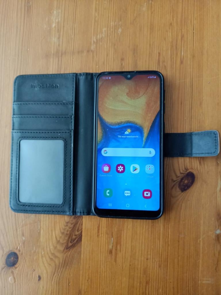 Samsung A20e, Ophalen