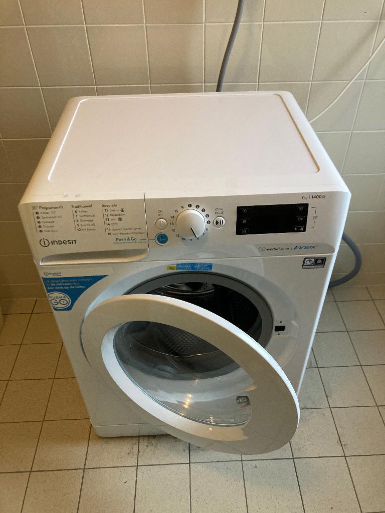 Wasmachine Indesit, Ophalen, Gebruikt, 1200 tot 1600 toeren, 85 tot 90 cm
