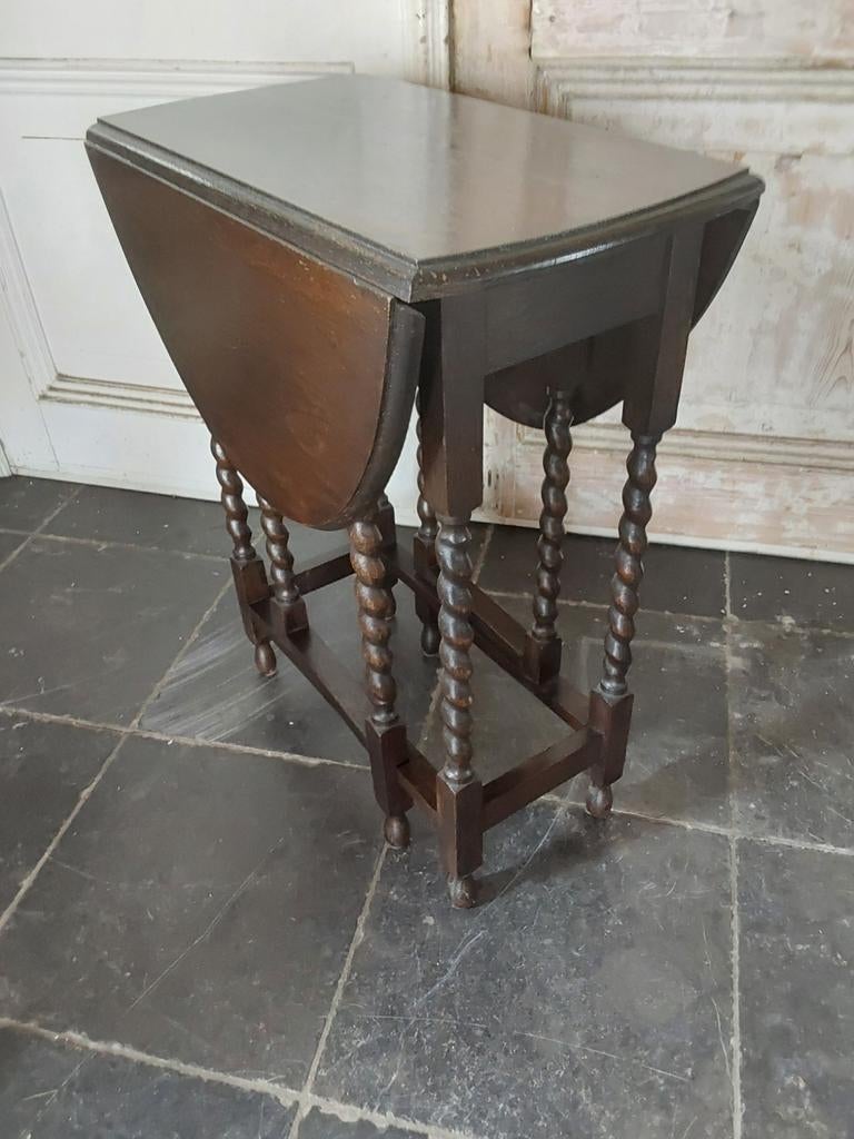 Engelse Tafel-Eikenhout, Spijlenpoten, Ophalen