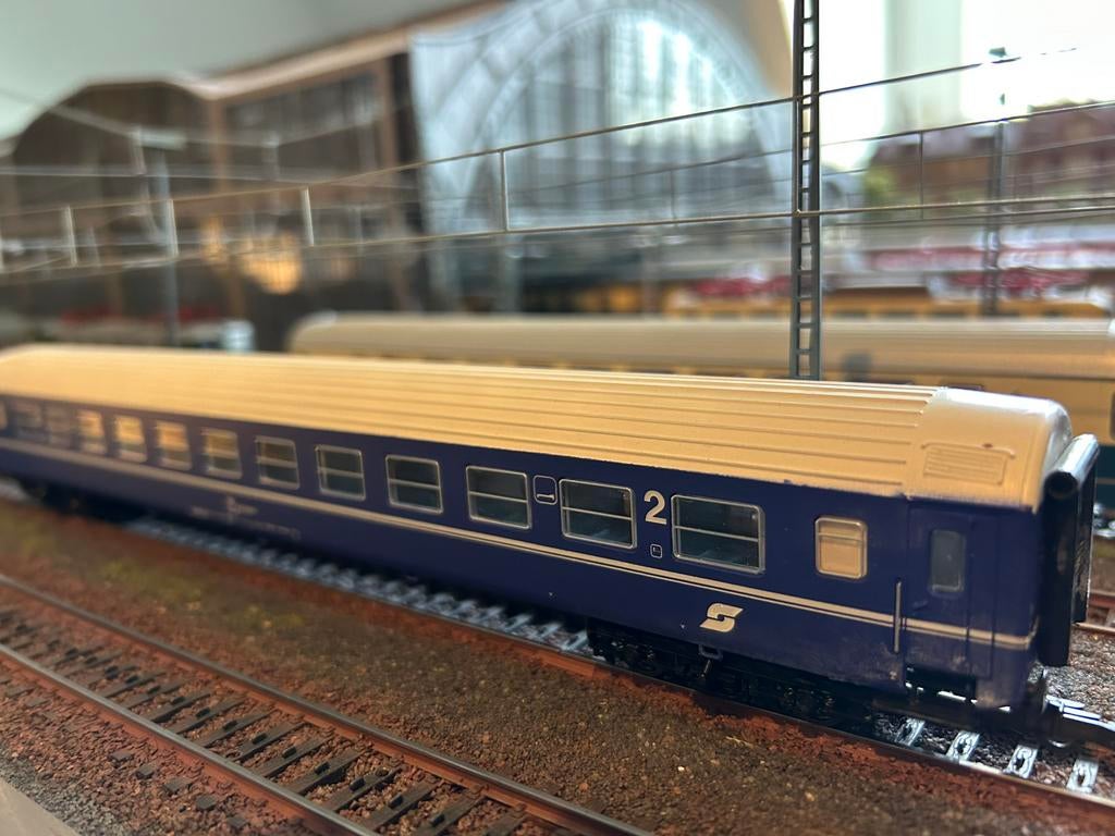Couchette rijtuig van de OeBB, Hobby en Vrije tijd, Modeltreinen | H0, Overige merken, Gebruikt, Gelijkstroom, Wagon