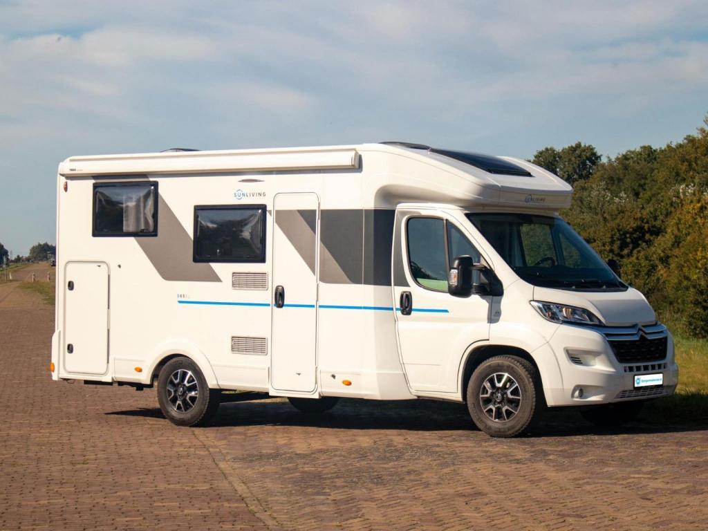 Sun Living S 65 SL Adria,lengtebed,Fietslift, Ringverwarming, Luifel, Bedrijf, Tot en met 3