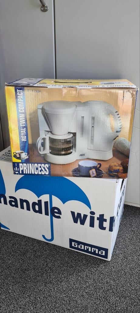 Compacte Princess 2-in-1 Koffie- en Theezetter, Ophalen, Gemalen koffie, Nieuw, Combi