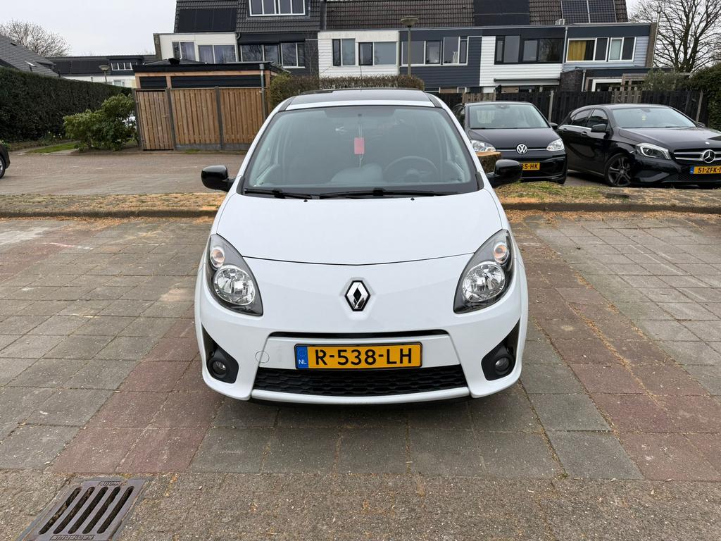 Renault Twingo 1.2 16V 2010 Wit PANO, Auto's, Renault, Voorwielaandrijving, Twingo, 919 kg, 31 €/maand
