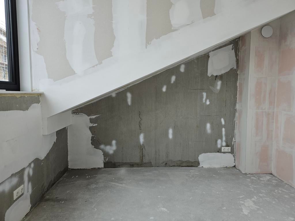 Op maat gemaakte schuine kasten perfect voor zolder, Huis en Inrichting, Kasten | Kledingkasten, 200 cm of meer, 75 cm of meer