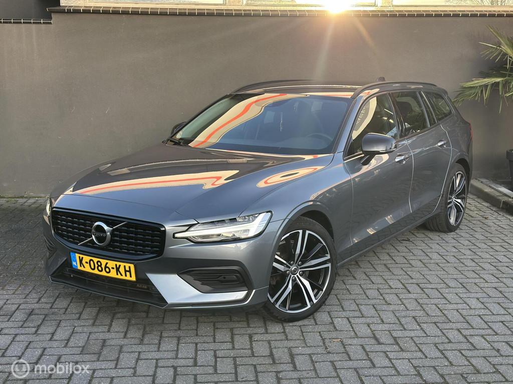 Volvo V60 2.0 B3 Momentum Automaat | 1e eig. | BTW | CarPlay, 15 km/l, Euro 6, 4 cilinders, 1969 cc
