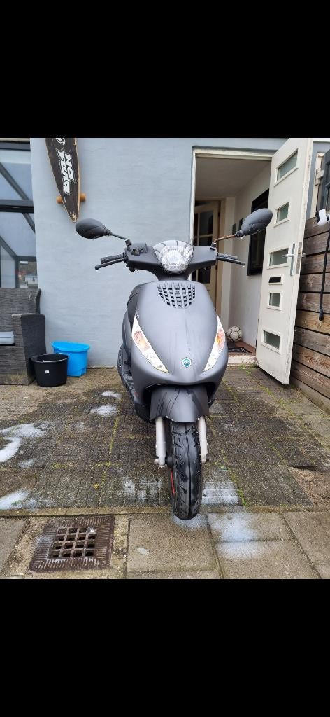 Piaggio zip, Fietsen en Brommers, Scooters | Piaggio, Ophalen, Maximaal 45 km/u, Zip, Zo goed als nieuw