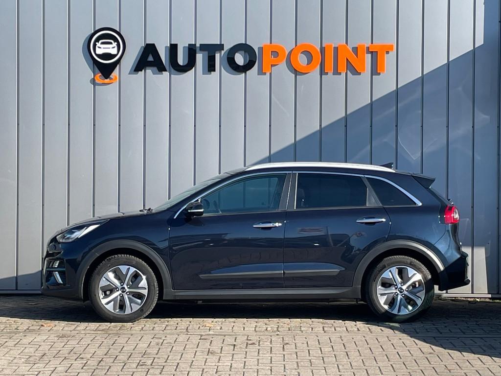 Kia E-Niro ExecutiveLine 64 kWh WARMTEPOMP SOH100% STOEL+STU, Adaptive Cruise Control, Gebruikt, Zwart, 1712 kg