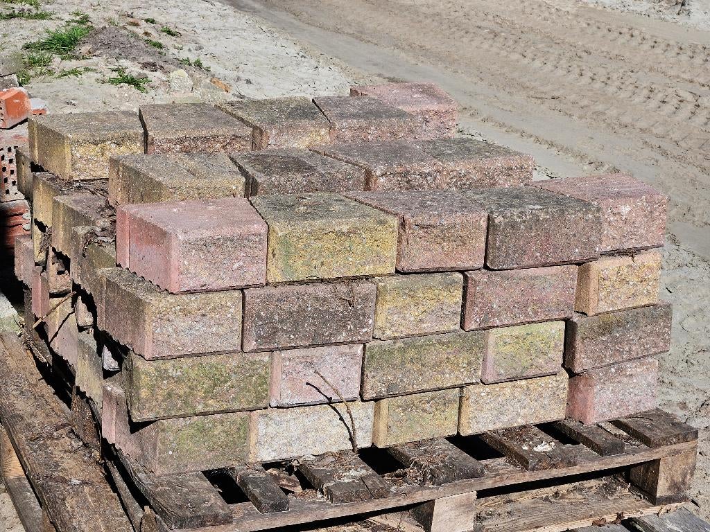 Gratis borderstenen, Ophalen, Gebruikt, Klinkers, 5 tot 10 m²