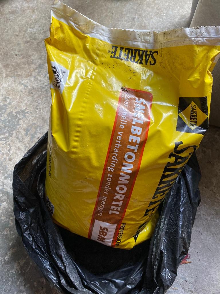 GRATIS Sakrete snelbeton mortel NIEUW, Ophalen, Nieuw, Beton