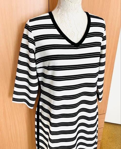 Angelle Milan gestreepte jurk maat 42[v], Kleding | Dames, Zwart, Maat 42/44 (L), Ophalen of Verzenden, Zo goed als nieuw